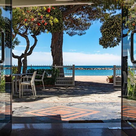 Piccolo Hotel Le Palme San Bartolomeo Al Mare Extérieur photo