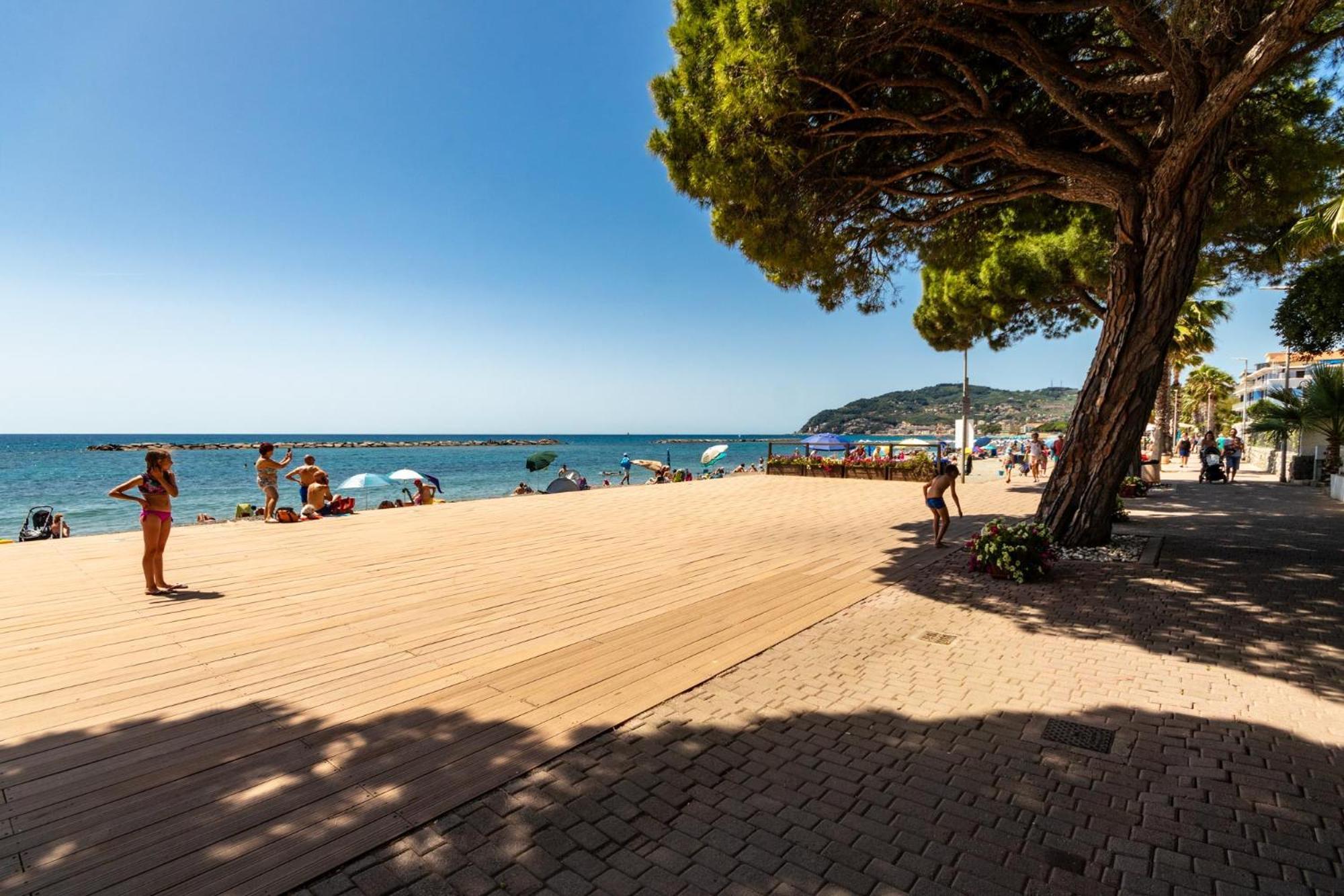 Piccolo Hotel Le Palme San Bartolomeo Al Mare Extérieur photo